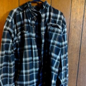 Men's shirt